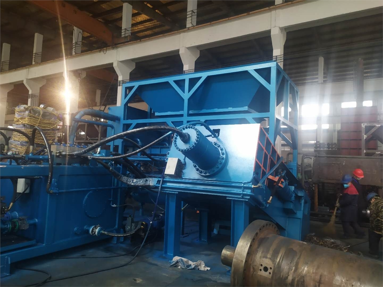 固廢金屬高密度液壓壓塊生產(chǎn)線